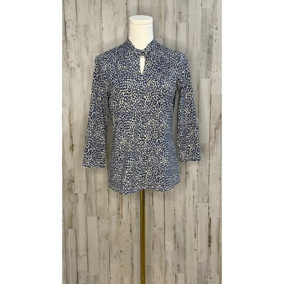 J. McLaughlin Women's XS Blue Leopard Print 3/4‎ Sleeve Blouse - Picture 2 of 5